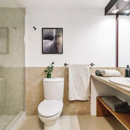 Tramonto - 3 Bedrooms And Balcony In Sant Antoni Barcelona
